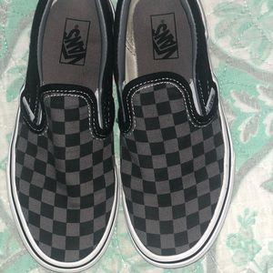 Boys checkerboard Vans